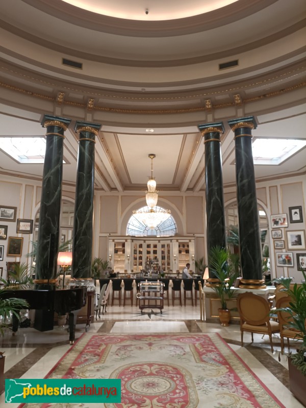 Barcelona - Hotel Ritz. Hall