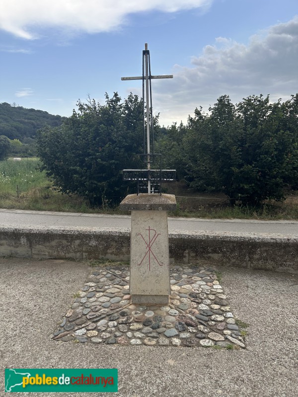 Bescanó - Església de Sant Andreu de Vilanna. Creu de la Santa Missió