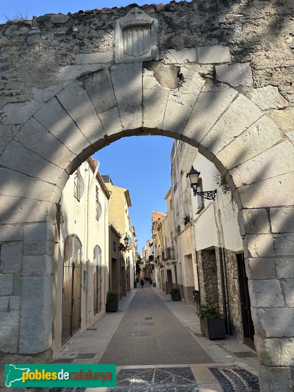 Cambrils - Muralla. Portal del carrer Major