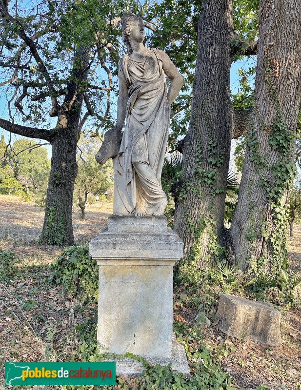 Cambrils - Parc Samà. Escultura de Demèter