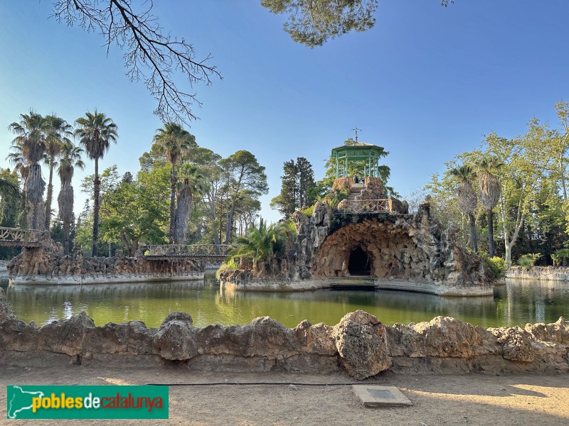 Cambrils - Parc Samà. Canal i cascada