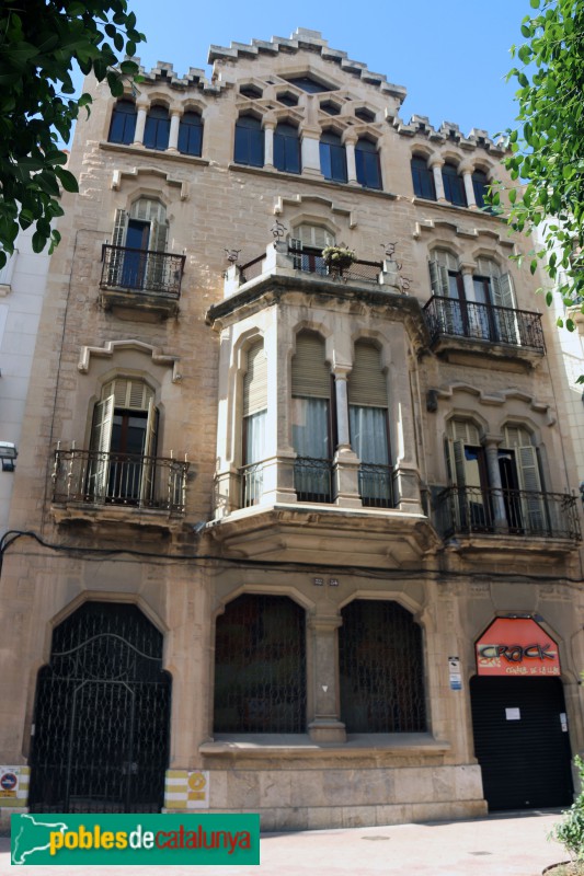 Reus - Raval de Santa Anna, 32-34 (Casa Serra)