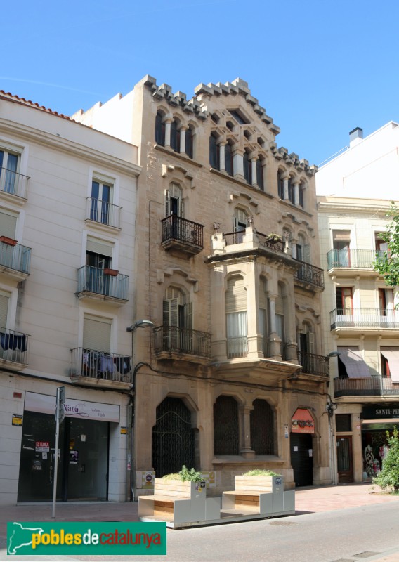 Reus - Raval de Santa Anna, 32-34 (Casa Serra)