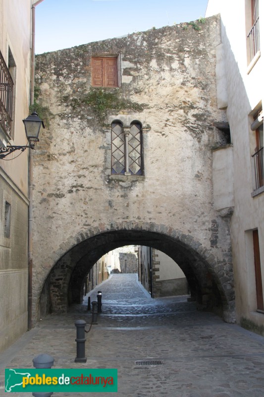 Anglès - Arcada de Can Verdaguer