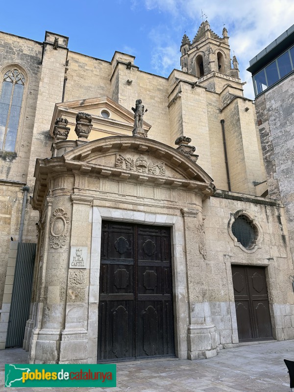 Reus - Església de Sant Pere. Portal nou