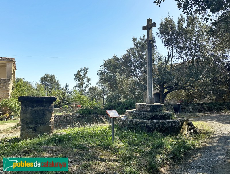 Madremanya - Creu i altar del Pedró