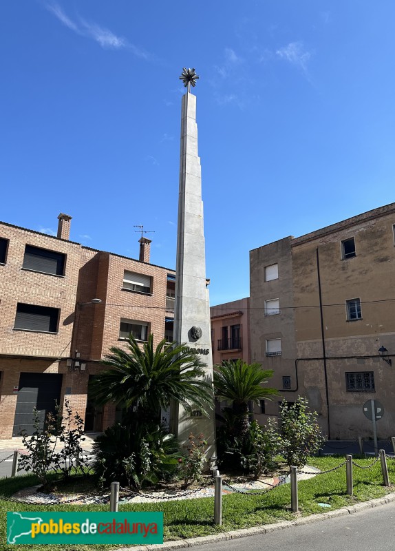 Riudoms - Monument a Gaudí