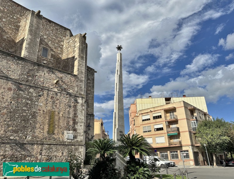 Riudoms - Monument a Gaudí