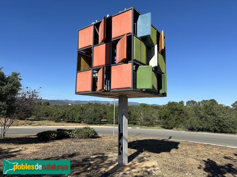 Botarell - Escultura <i>Cub de Rubik</i>