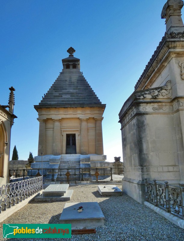 Tarragona - Cementiri. Panteó dels Marquesos de Tamarit