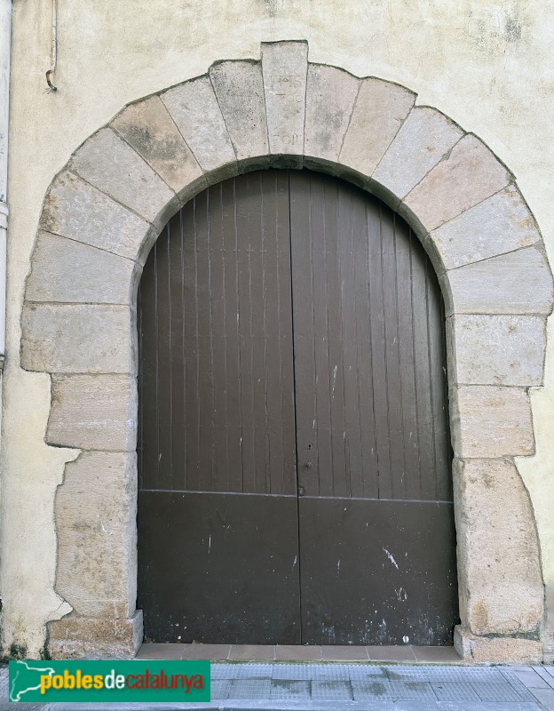 Montbrió del Camp - Nucli antic. Portal de 1700