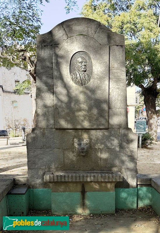 Salt - Monument a Joaquim Ravetllat