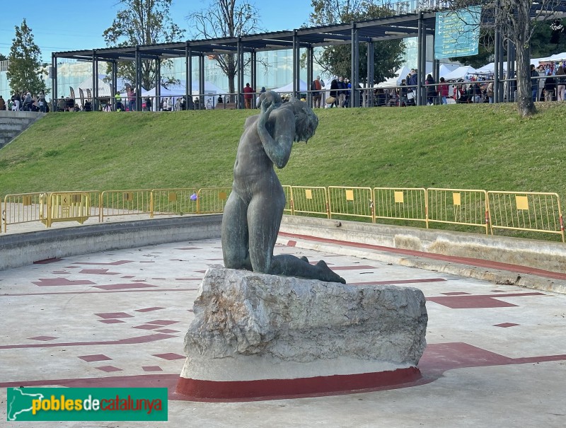 Sant Boi de Llobregat - Escultura Deessa de l'Aigua