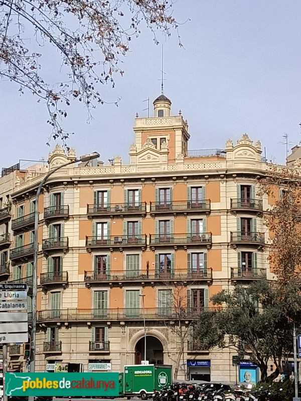 Barcelona - Roger de Llúria, 2 / Urquinaona, 4