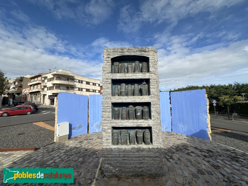 Castellvell del Camp - Escultura <i>Nus de pedra</i>