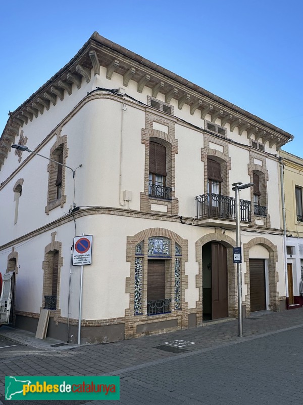 Sant Pere de Ribes - Can Pau Montanyés