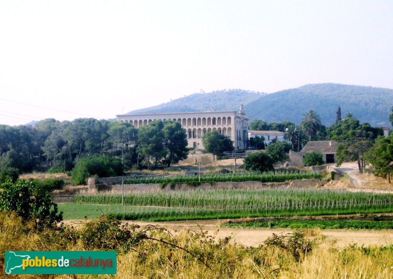 Sant Pere de Ribes - Can Coll