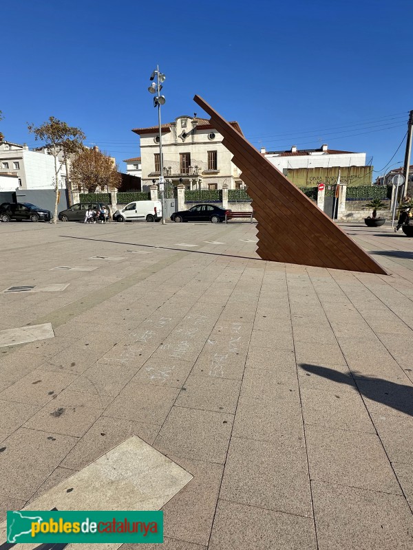 Sant Pere de Ribes - Escultura del rellotge de sol