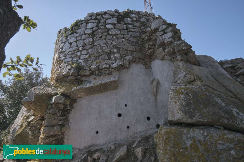 Llagostera - Castell de Montagut (Foto: <i>Agents rurals -invarquit.cultura.gencat.cat-</i>, 2022) Llagostera - Castell de Montagut