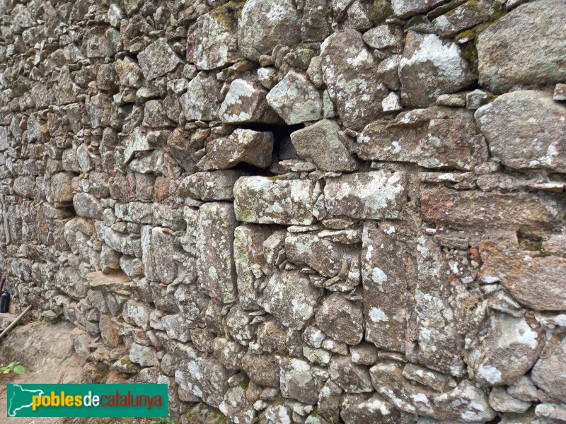 Llagostera - Castell de Montagut (Foto: <i>Agents rurals -invarquit.cultura.gencat.cat-</i>, 2022) Llagostera - Castell de Montagut