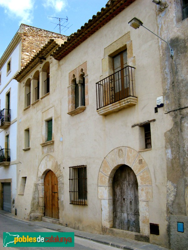 La Pobla de Montornès - Cases del carrer Eusebi Mercader (Foto: Albert Esteves, 2007) La Pobla de Montornès - Cases del carrer Eusebi Mercader