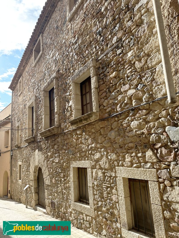 Alforja - Cal Batllet (Foto: Albert Esteves, 2025) Alforja - Cal Batllet