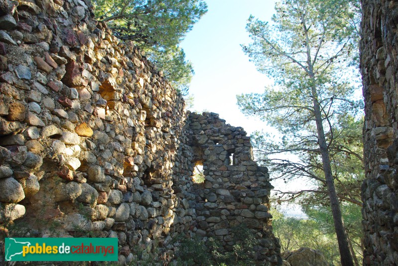 Riudecols - Torre dels Moros (Foto: <i>Magenri CC BY-SA 4.0</i>, 2015) Riudecols - Torre dels Moros