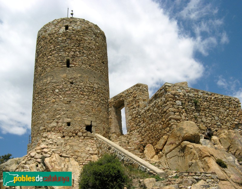 Cabrera de Mar - Castell de Burriac (Foto: Albert Esteves, 2007) Cabrera de Mar - Castell de Burriac