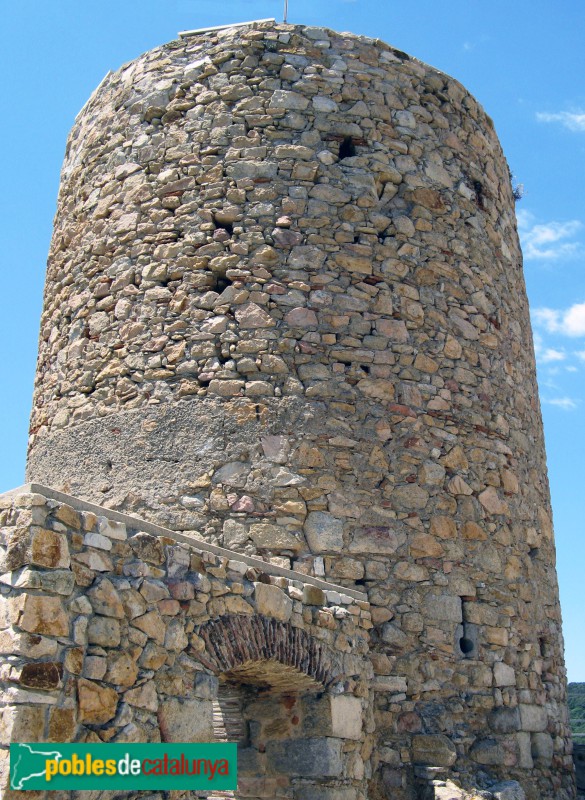 Cabrera de Mar - Castell de Burriac (Foto: Albert Esteves, 2007) Cabrera de Mar - Castell de Burriac