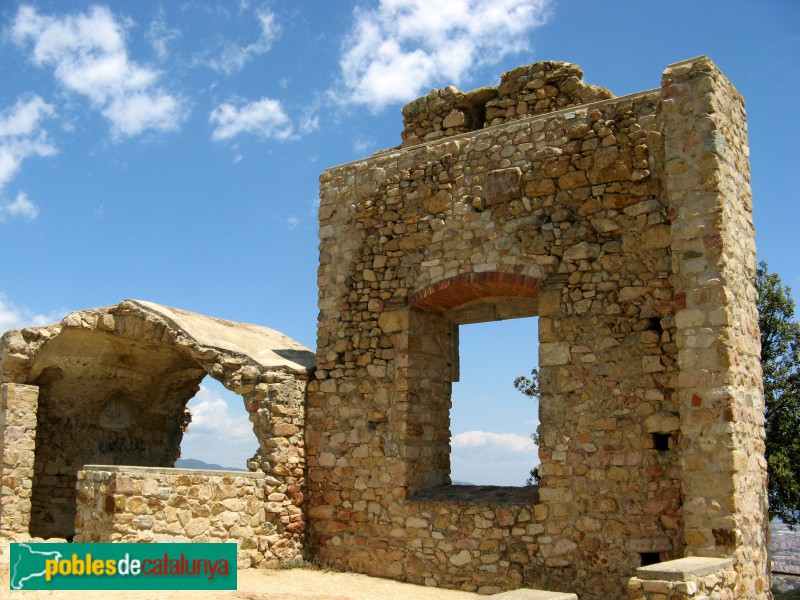 Cabrera de Mar - Castell de Burriac (Foto: Albert Esteves, 2007) Cabrera de Mar - Castell de Burriac