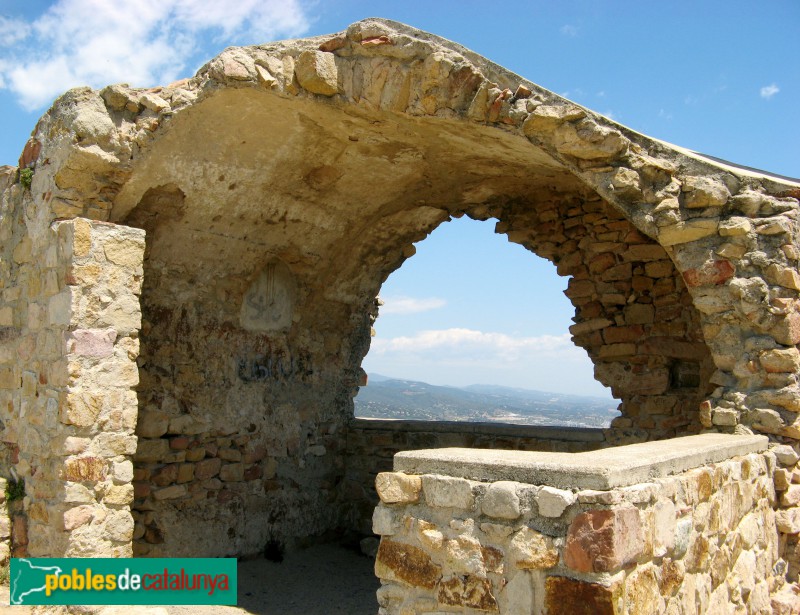 Cabrera de Mar - Castell de Burriac (Foto: Albert Esteves, 2007) Cabrera de Mar - Castell de Burriac
