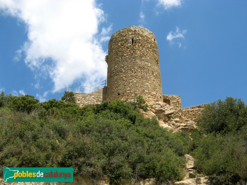 Cabrera de Mar - Castell de Burriac (Foto: Albert Esteves, 2007) Cabrera de Mar - Castell de Burriac