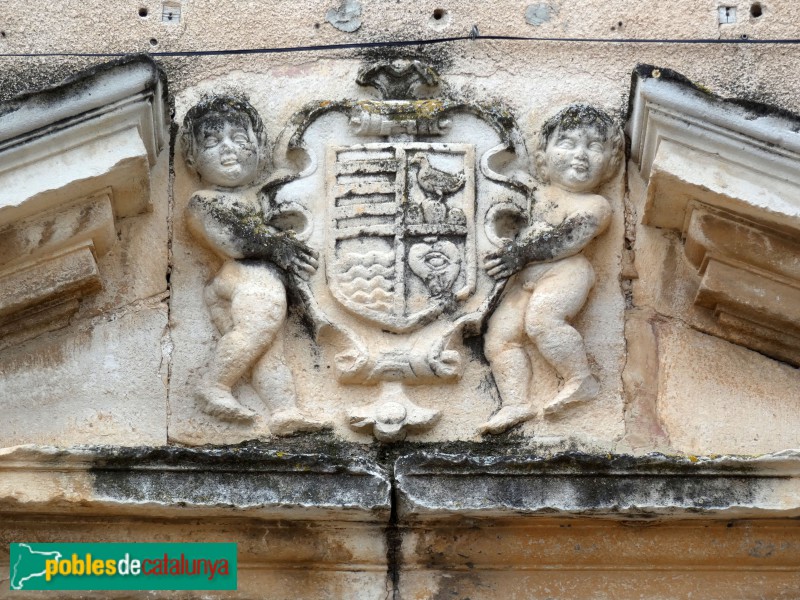 La Selva del Camp. Convent i església de Sant Agustí. Escut de la família Ripollès, mecenes del convent