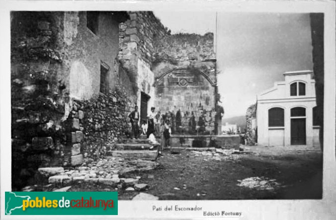 La Selva del Camp - Font del castell i escorxador. Postal antiga La Selva del Camp - Font del castell i escorxador. Postal antiga