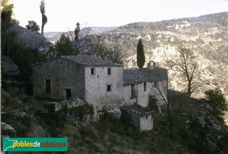 Arbolí - Ermita de Sant Pau (Foto: <i>Camil José Guiu -Arxiu Fotogràfic Centre Excursionista de Catalunya-</i>, 1974) Arbolí - Ermita de Sant Pau