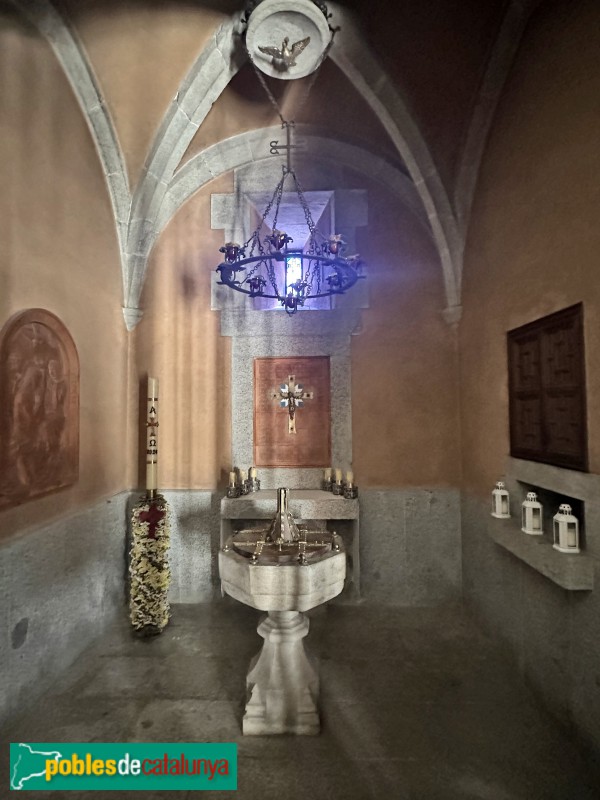 Sant Vicenç de Montalt - Església de Sant Vicenç. Baptisteri (Foto: Albert Esteves, 2025) Sant Vicenç de Montalt - Església de Sant Vicenç. Baptisteri