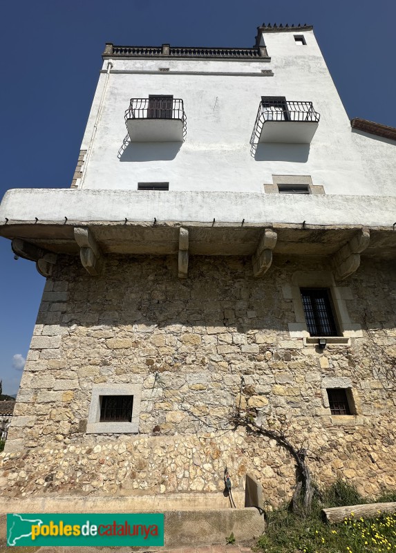 Fornells de la Selva - Torre de Gornal (Can Pla) (Foto: Albert Esteves, 2025) Fornells de la Selva - Torre de Gornal (Can Pla)