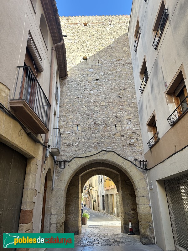 Vila-seca - Portal de Sant Antoni (Foto: Albert Esteves, 2025) Vila-seca - Portal de Sant Antoni