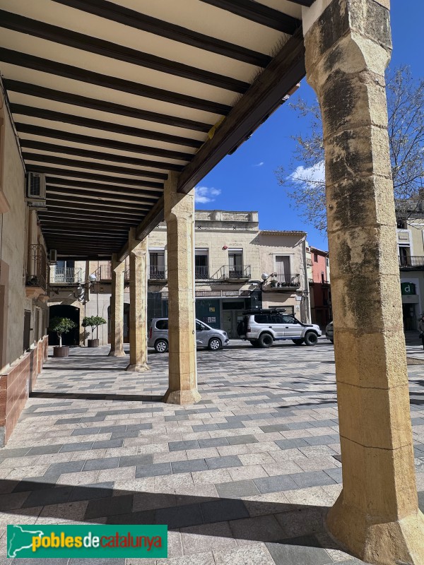 Vila-seca - Plaça de les Voltes (Foto: Albert Esteves, 2025) Vila-seca - Plaça de les Voltes