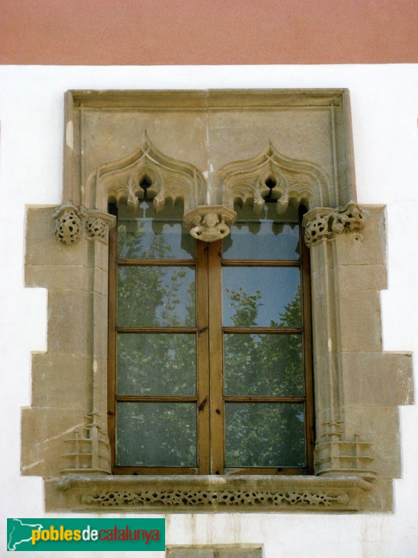 Mataró - Casa Milà (Foto: Albert Esteves, 2008) Mataró - Casa Milà