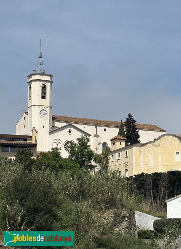 Caldes d'Estrac - Església de Santa Maria (Foto: Albert Esteves, 2025) Caldes d'Estrac - Església de Santa Maria