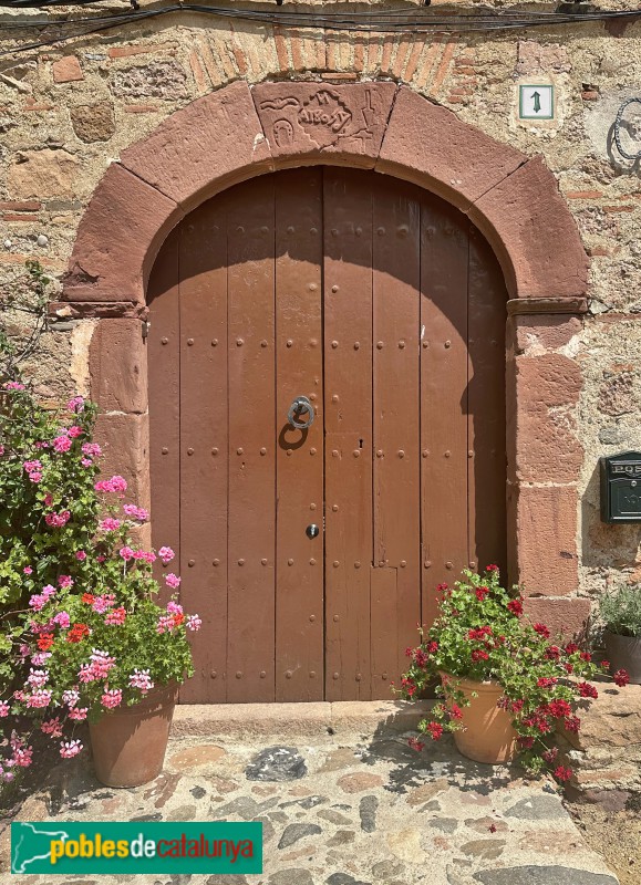 L'Argentera - Ca l'Agustí. Portal (Foto: Albert Esteves, 2025) L'Argentera - Ca l'Agustí. Portal
