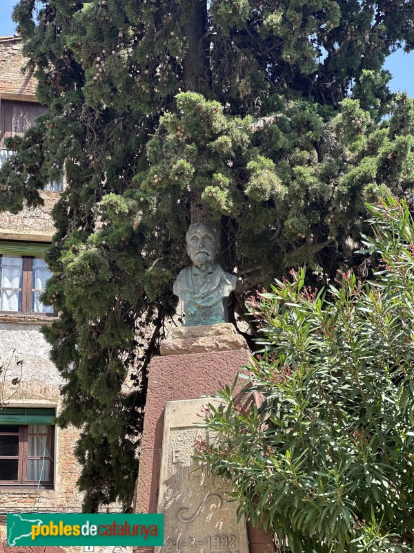 L'Argentera- - Monument a Eduard Toda
