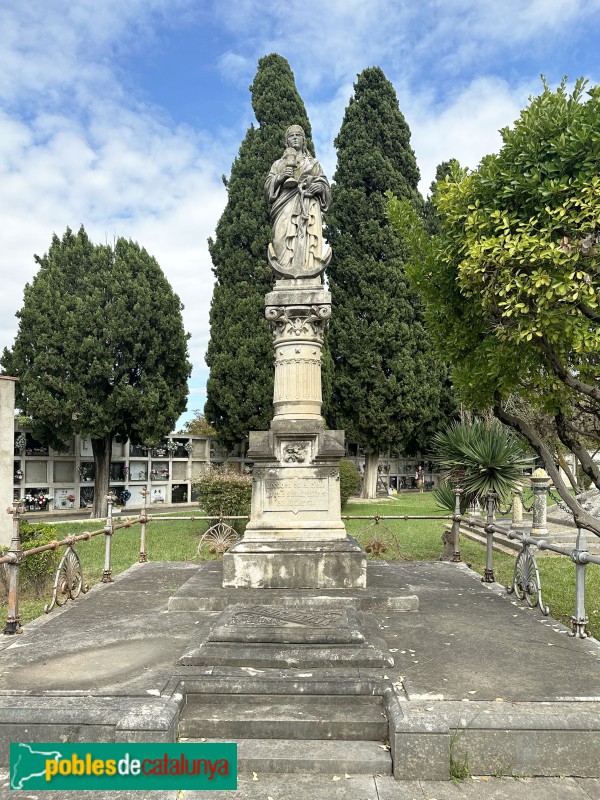 Girona - Cementiri de Pont Major. Sepulcre Jaume Regàs (Foto: Albert Esteves, 2025) Girona - Cementiri de Pont Major. Sepulcre Jaume Regàs