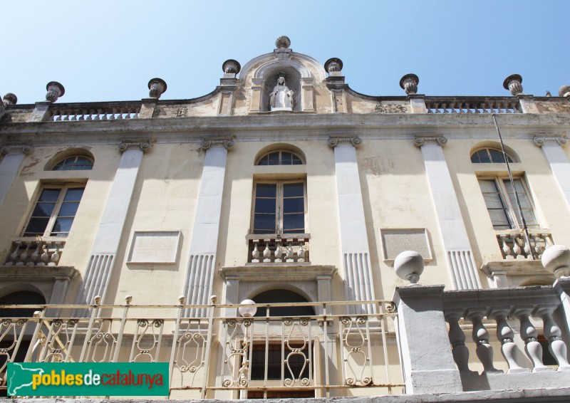 Sant Feliu de Guíxols - Hospital Municipal (Foto: Albert Esteves, 2012) Sant Feliu de Guíxols - Hospital Municipal