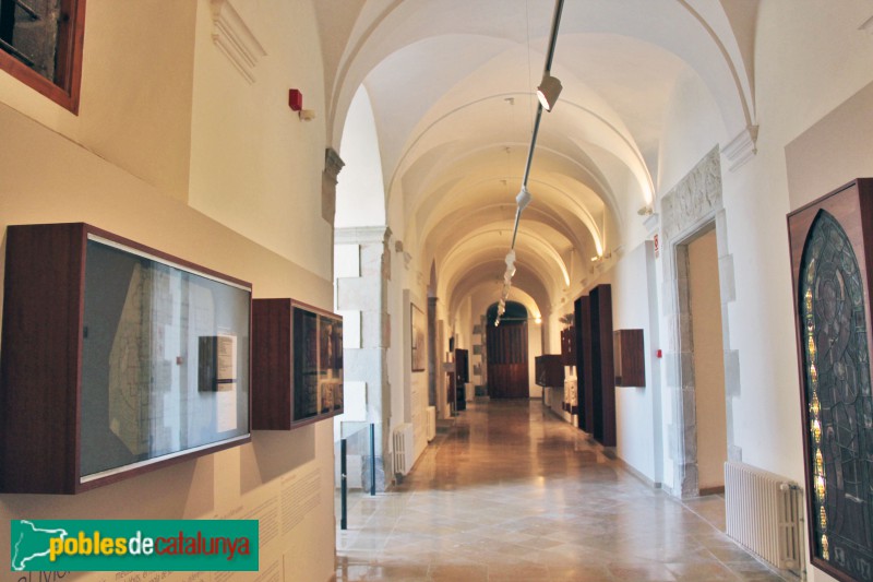 Sant Feliu de Guíxols - Monestir, ala barroca (Foto: Albert Esteves, 2012) Sant Feliu de Guíxols - Monestir, ala barroca