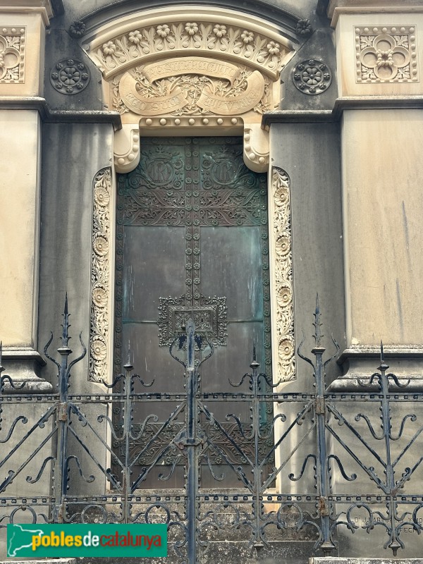 Sant Feliu de Guíxols - Panteó del Marquès de Robert (Foto: Albert Esteves, 2025) Sant Feliu de Guíxols - Panteó del Marquès de Robert