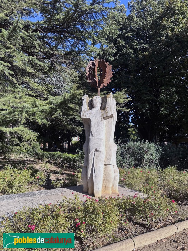Lleida - Monument a la Sardana