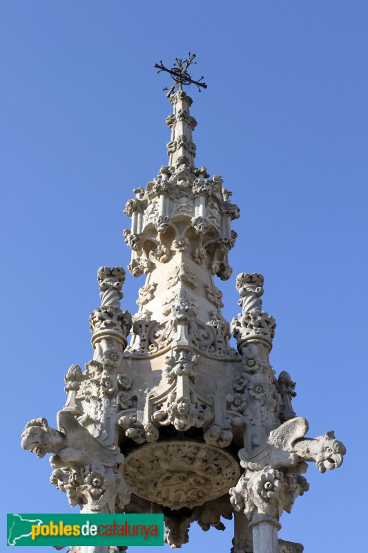 Lloret de Mar - Cementiri. Panteó Casanovas-Terrats (Foto: Albert Esteves, 2011) Lloret de Mar - Cementiri. Panteó Casanovas-Terrats