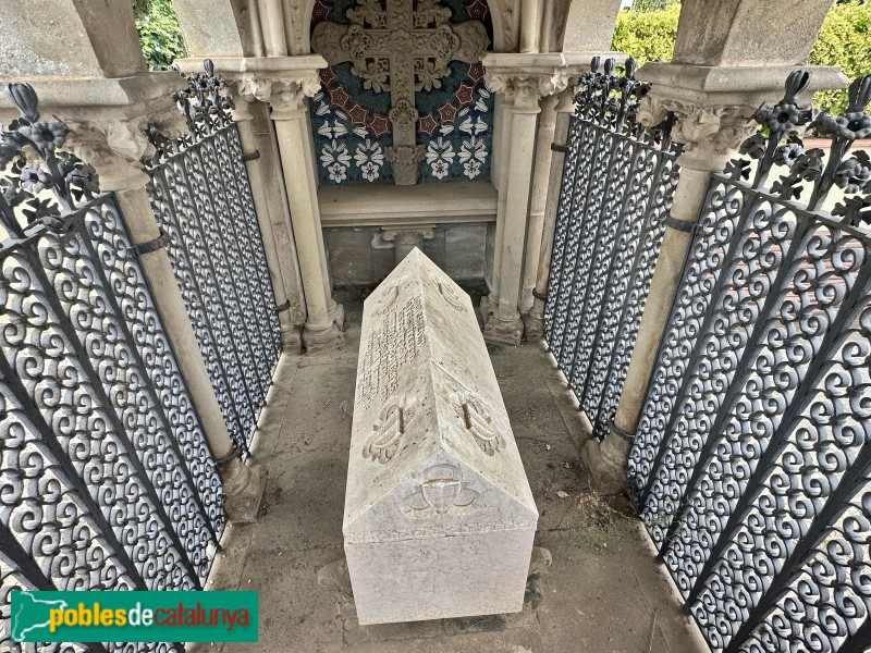 Lloret de Mar - Cementiri. Pantéo Costa-Macià